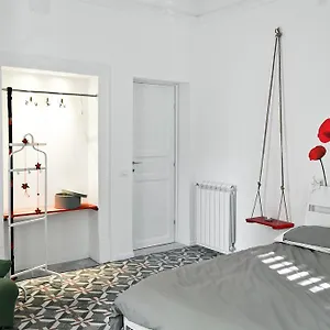 a-casa-di-chiara-palermo.sicilyhotelsitaly.net/