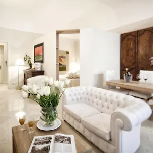 Palazzo Brunaccini Hotel